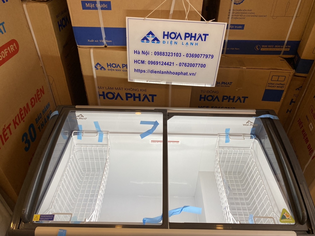 Tủ đông kính cong trưng bày Hòa Phát Inverter 1 ngăn 2 cánh HSF AD8357.C1 600 lít