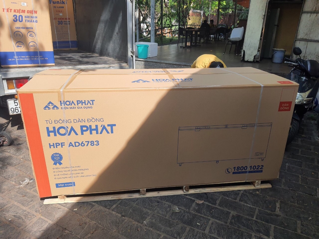 Tủ đông dung tích lớn Hòa Phát 1 ngăn 2 cánh HPF AD6783 dung tích 1000 lít