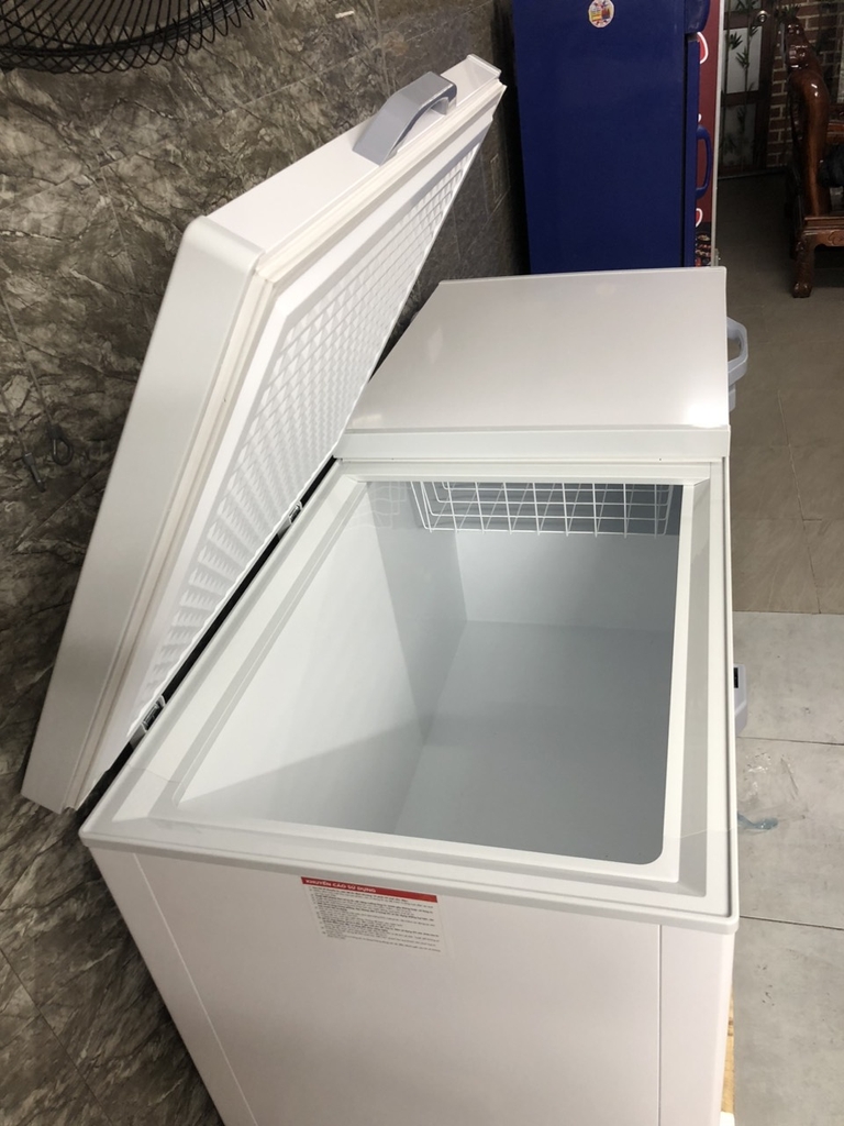 Tủ đông lớn Hòa Phát 1 chế độ đông 544L dài 1,7m X 75cm CS 120W
