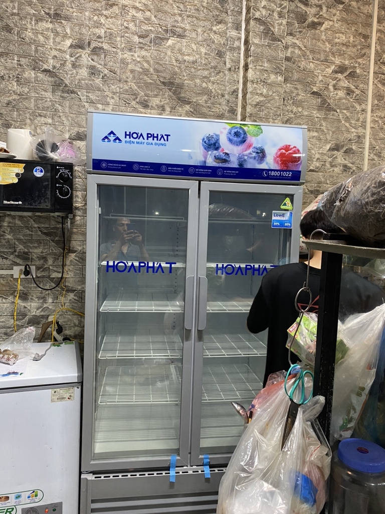 Tủ mát lớn trưng bày Hòa Phát 1 ngăn 2 cánh HSR D6723 900L (long sử dụng trong 723L)