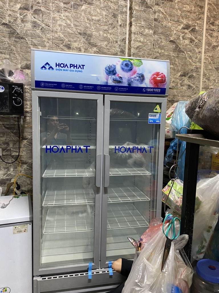 Tủ mát lớn trưng bày Hòa Phát 1 ngăn 2 cánh HSR D6723 900L (long sử dụng trong 723L)