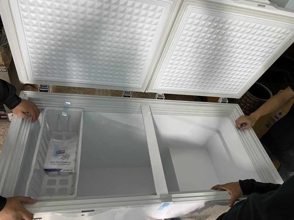 Tủ 1 ngăn đông 2 cánh mở 600L ( lòng sử dụng thực 352L) dài 1,3 MÉT - DÀN ĐỒNG..