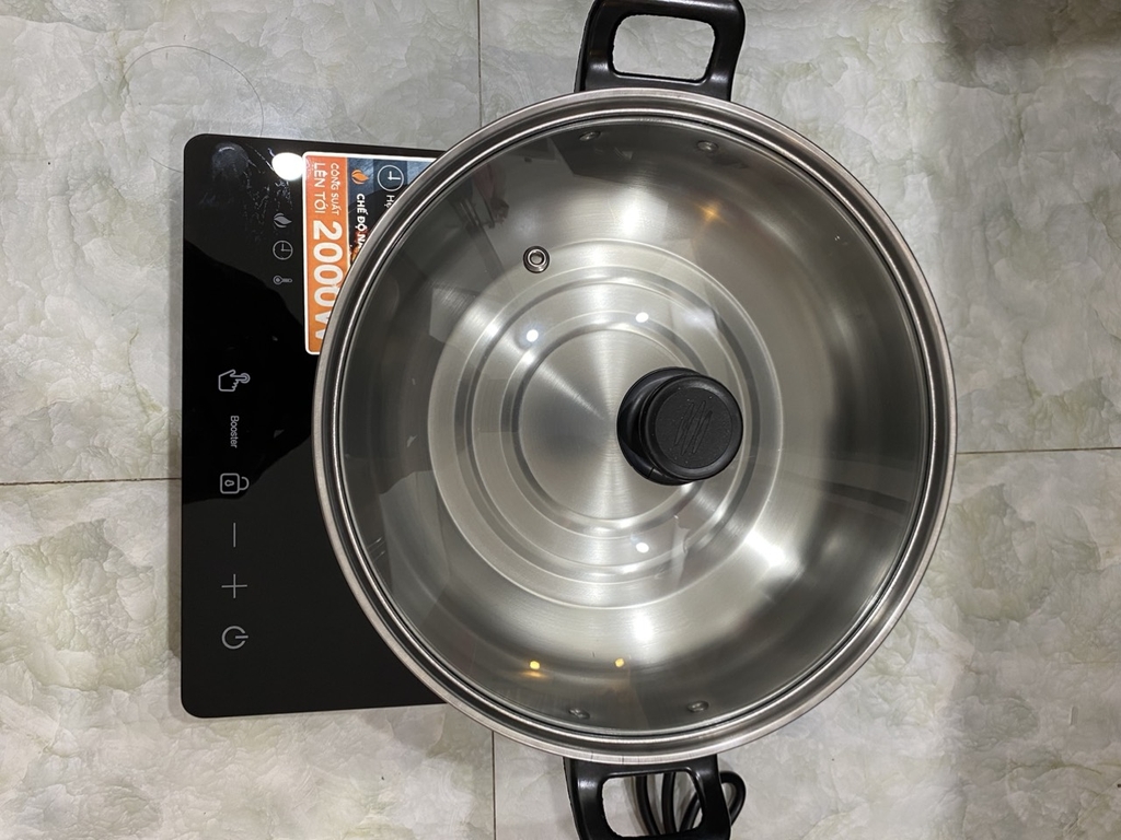 Bếp từ cảm ứng Funiki giá rẻ Sinh viên, lắp phòng trọ