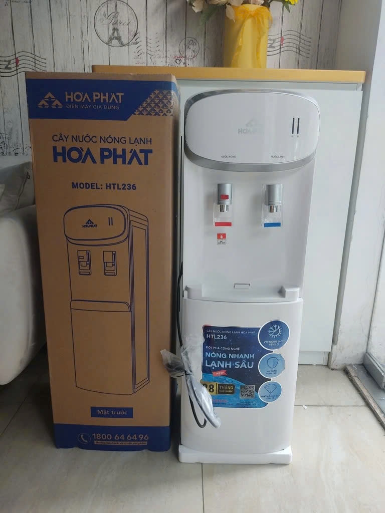 Cây nước nóng lạnh úp bình Hòa Phát HTL236
