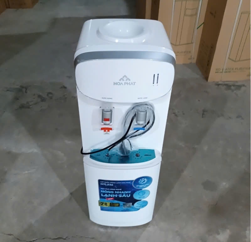 Cây nước nóng lạnh úp bình Hòa Phát HTL236