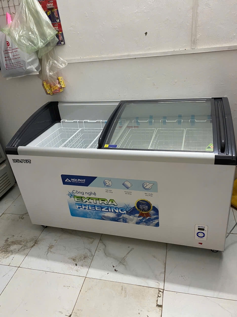 Giao tủ đông kính Hòa Phát HSF AD6451.C1 tại số 101B- D7 Phố 8-3, phường Quỳnh Mai, quận Hai Bà Trưng- Hà Nội