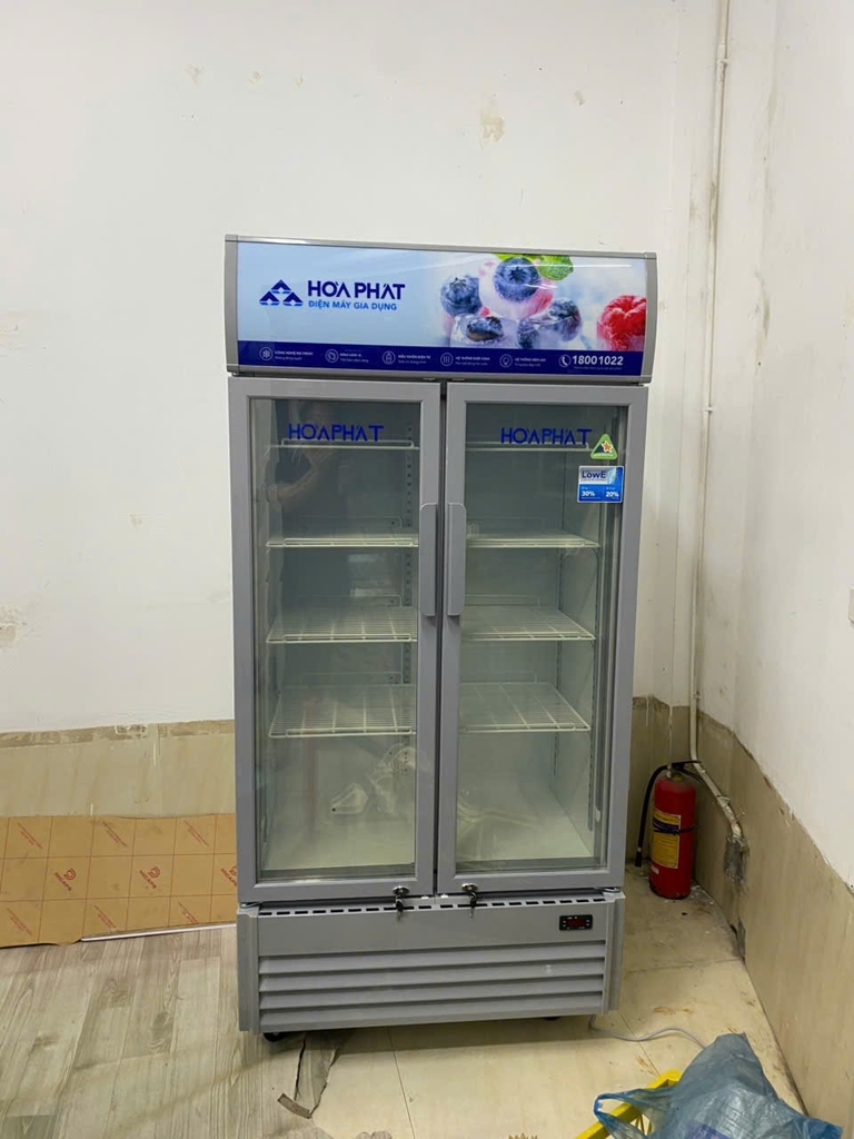 Giao tủ mát 2 cánh HSR D6526 cho khách ở Ngõ 402 Mỹ ĐÌnh- Hà Nội