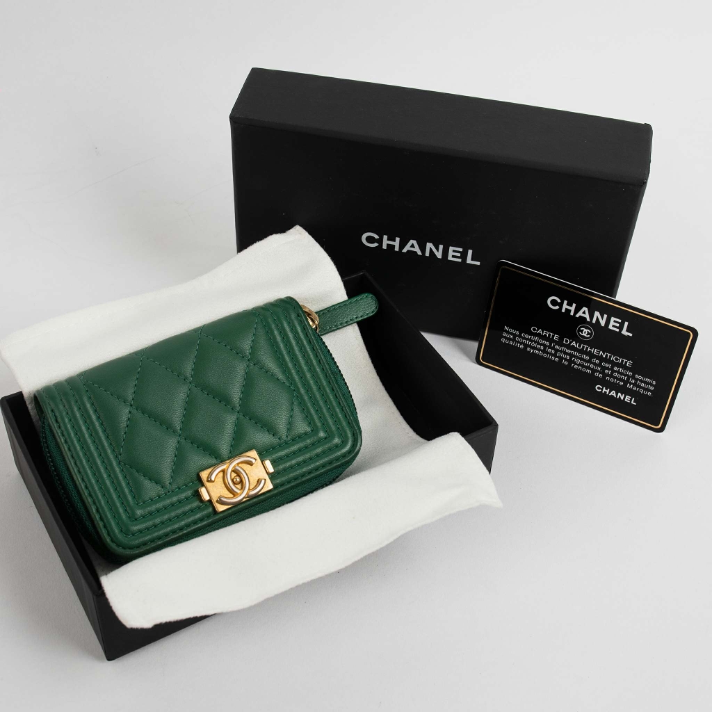 Chi tiết 74 chanel le boy green siêu đỉnh  trieuson5