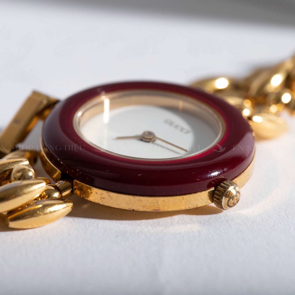 Đồng hồ Gucci vintage tròn dây xích vàng + 4 mặt tròn thay thế