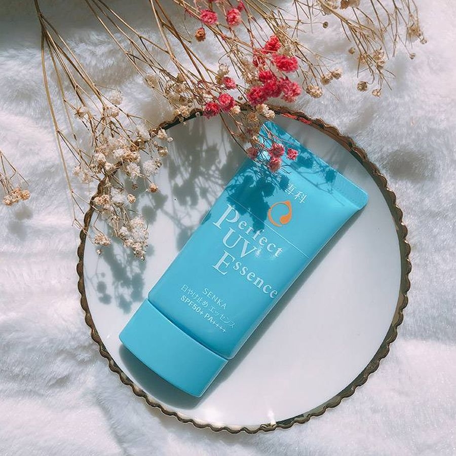 Tinh chất chống nắng nâng tông da Senka Perfect uv Essence SPF 50+ PA++++ 50g