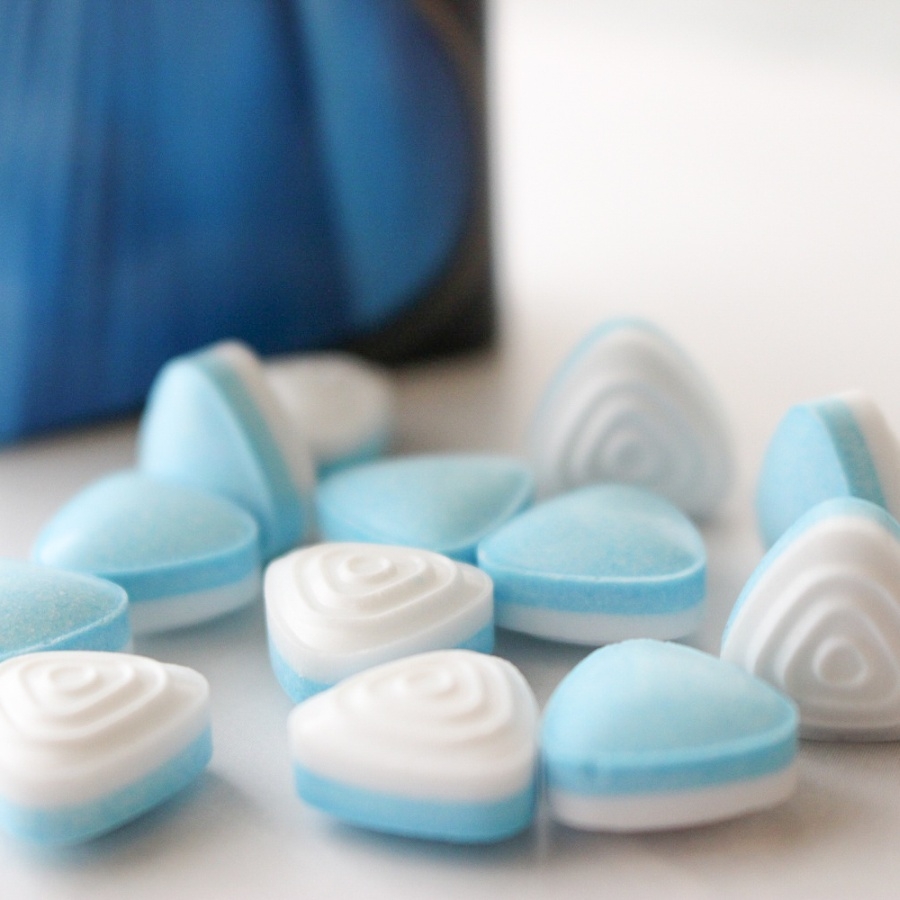 Kẹo ngậm bạc hà FRISK NEO 50 viên