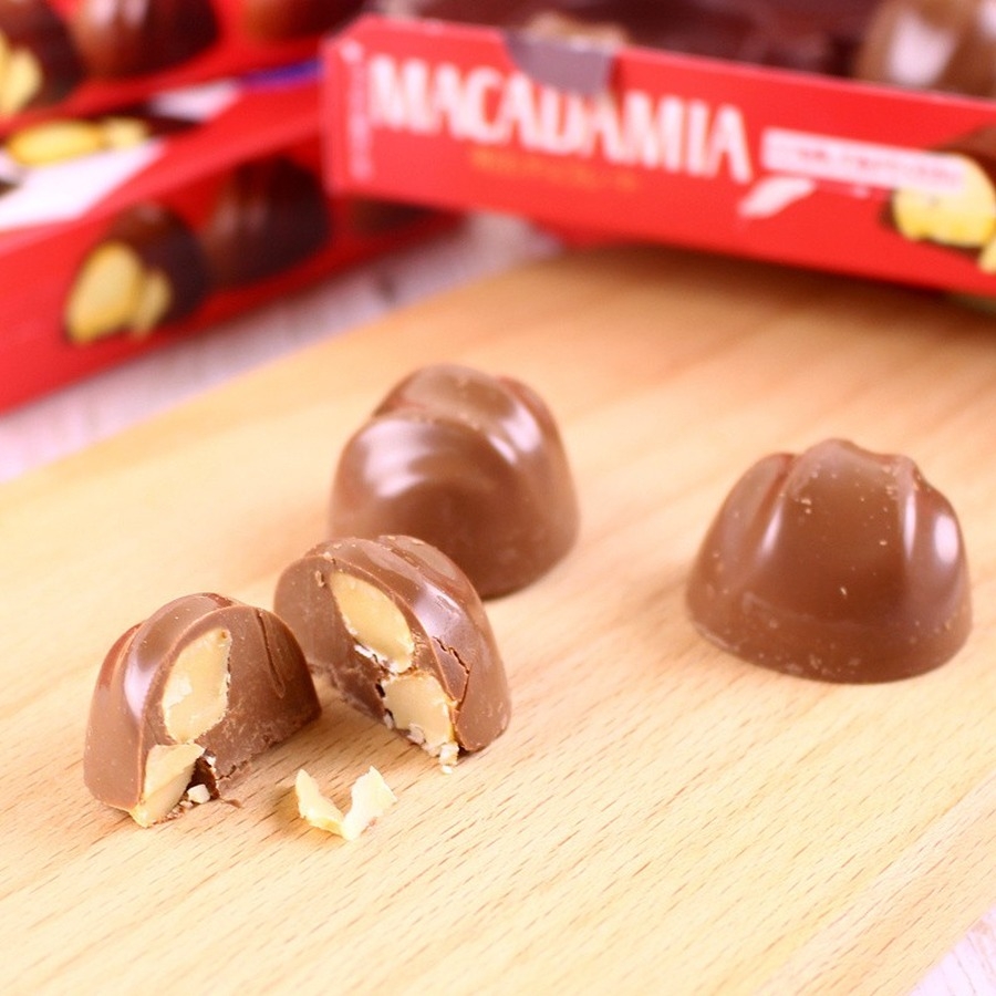 Kẹo socola Meiji nhân Macadamia hộp 9 viên