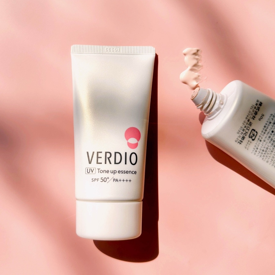 Tinh chất chống nắng nâng tone trắng hồng dành cho da nhạy cảm Omi Verdio SPF50+ PA++++ 50g