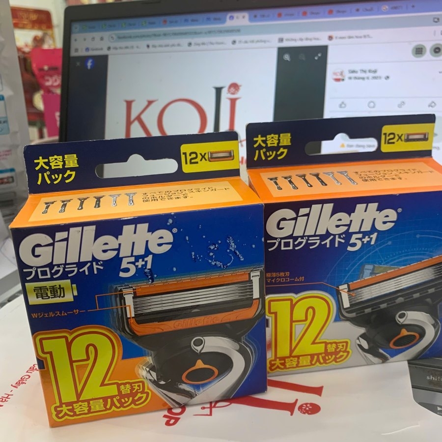 Set 4 lưỡi dao cạo Gillette Fusion 5 lưỡi kép (tách lẻ không có vỏ hộp)