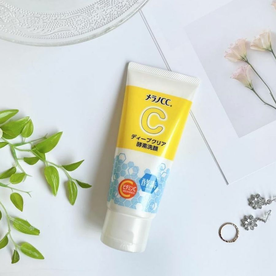 Sữa rửa mặt CC Melano kết hợp enzym, vitamin C trị nám, trắng da 130gr