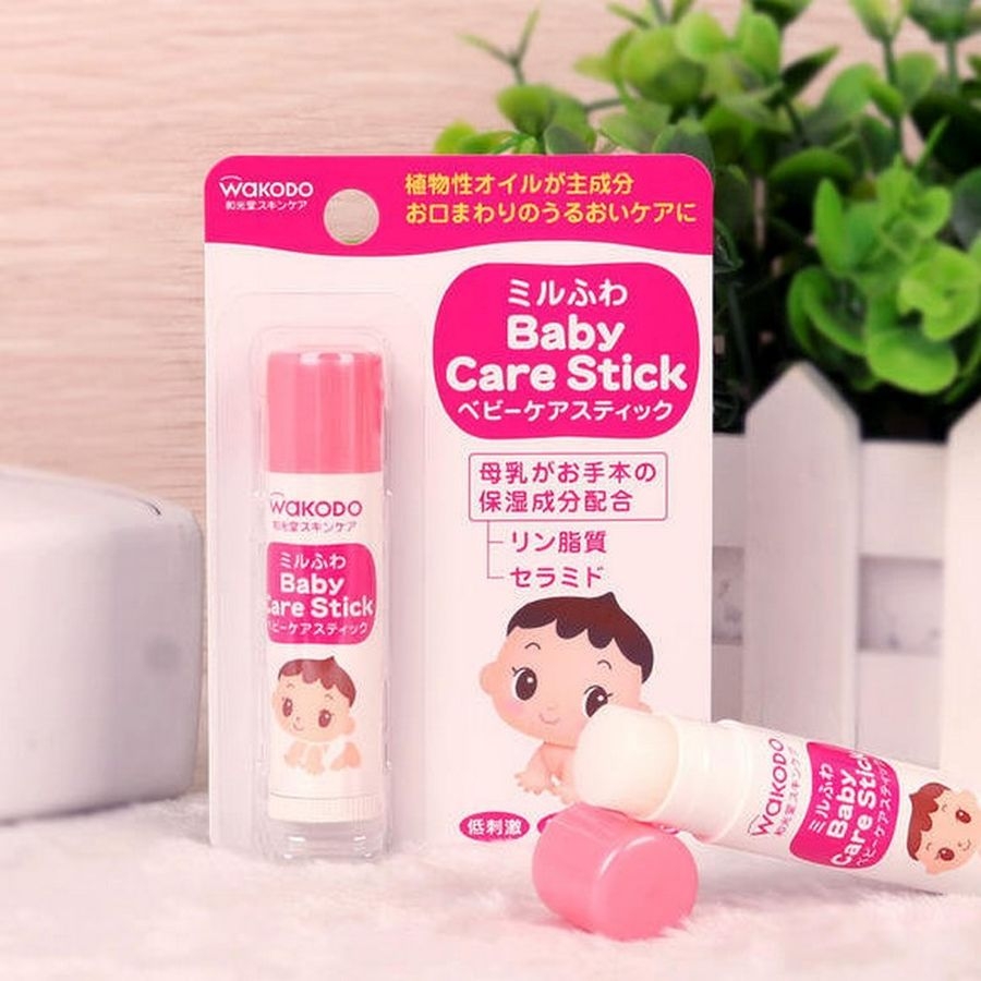 Son dưỡng môi Wakodo cho bé Baby Care Stick thỏi 5g