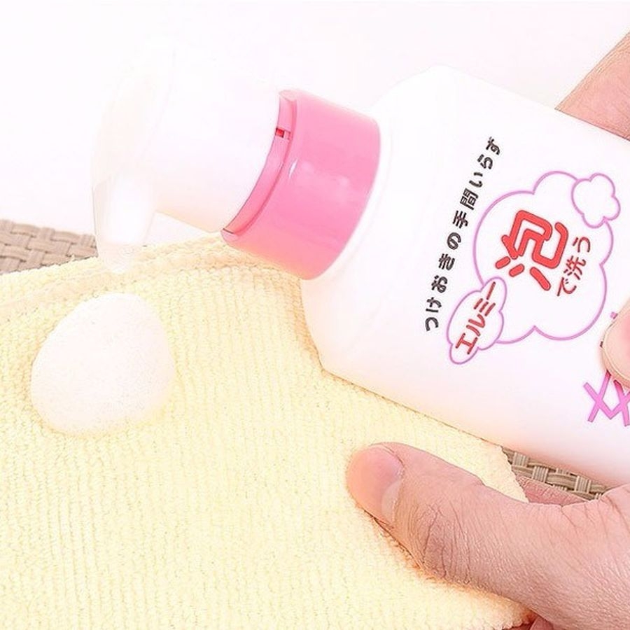 Nước giặt đồ lót cho phụ nữ Elmie 200ml