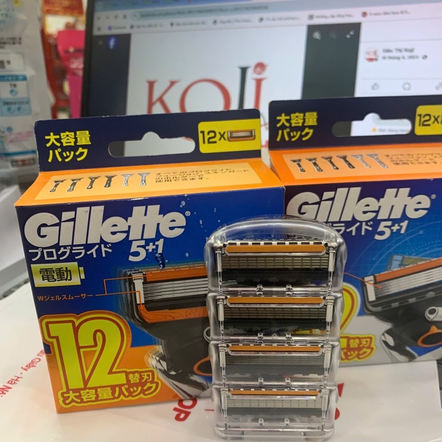 Set 4 lưỡi dao cạo Gillette Fusion 5 lưỡi kép (tách lẻ không có vỏ hộp)