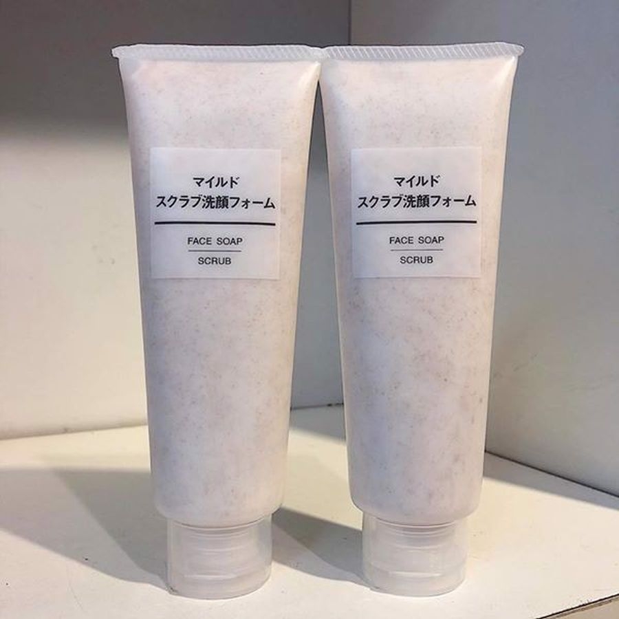 Sữa rửa mặt Muji Face Soap Scrub tẩy da chết cho da nhạy cảm 120g