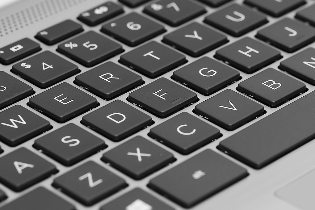 Laptop HP 240 G8 i3 1005G1/4GB/512GB/Win10