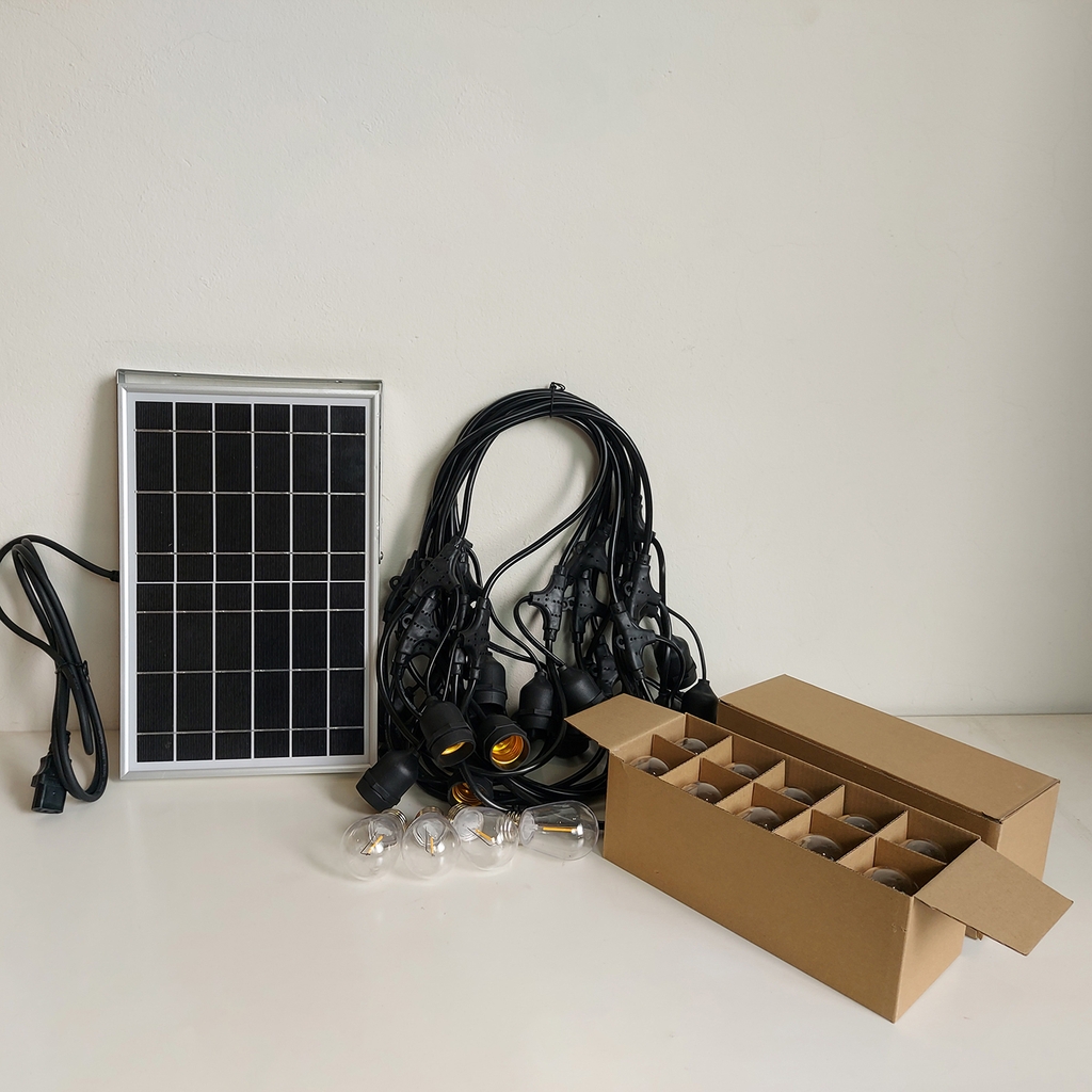 Bộ đèn chống nước NLMT Solar 10m 20 bóng S14