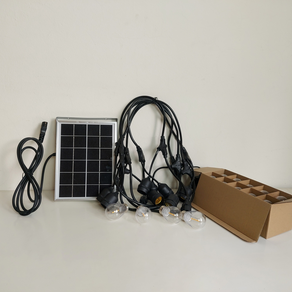 Bộ đèn chống nước NLMT Solar 10m 20 bóng S14