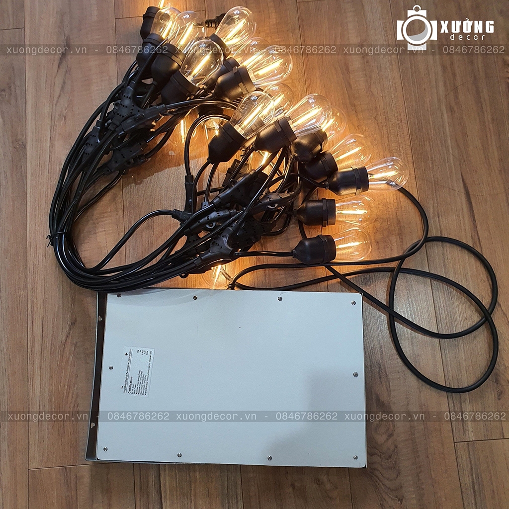 Bộ đèn chống nước NLMT Solar 10m 20 bóng S14