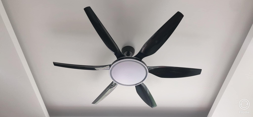 Quạt trần đèn hiện đại 6 cánh XD1469