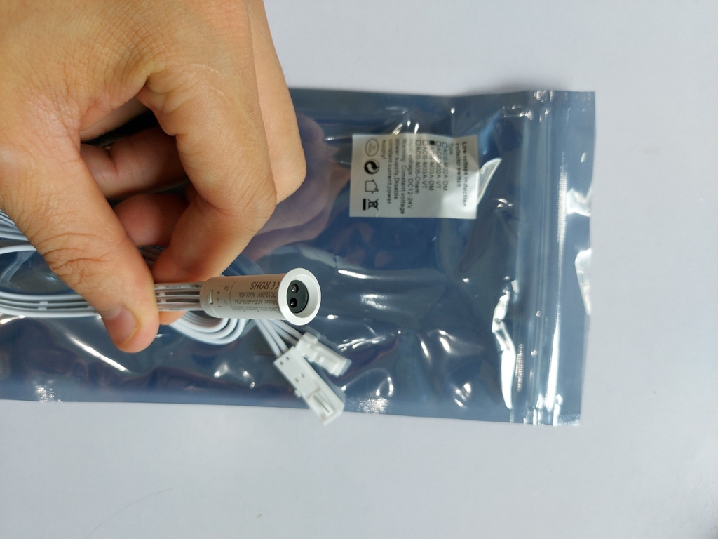 Cảm biến dùng cho led nhôm 12V