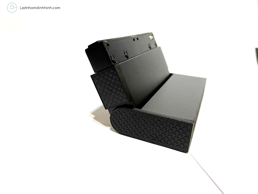 Đèn led hệ ray nam châm