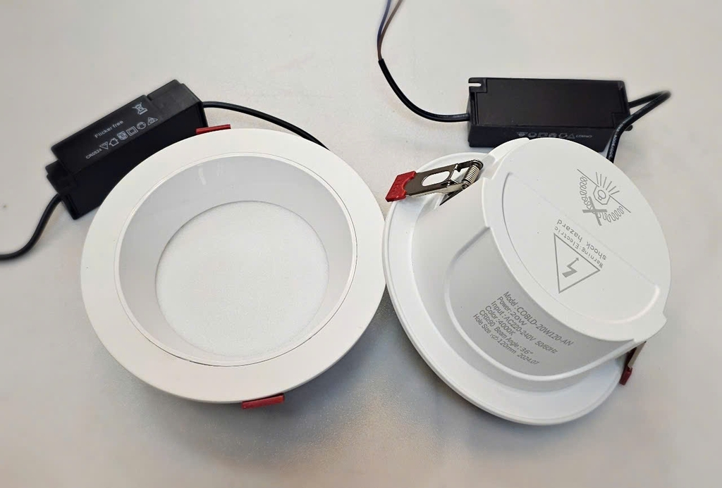 Âm trần tán quang chống chói Góc chiếu 90° Chip SAN'AN Nguồn PRI