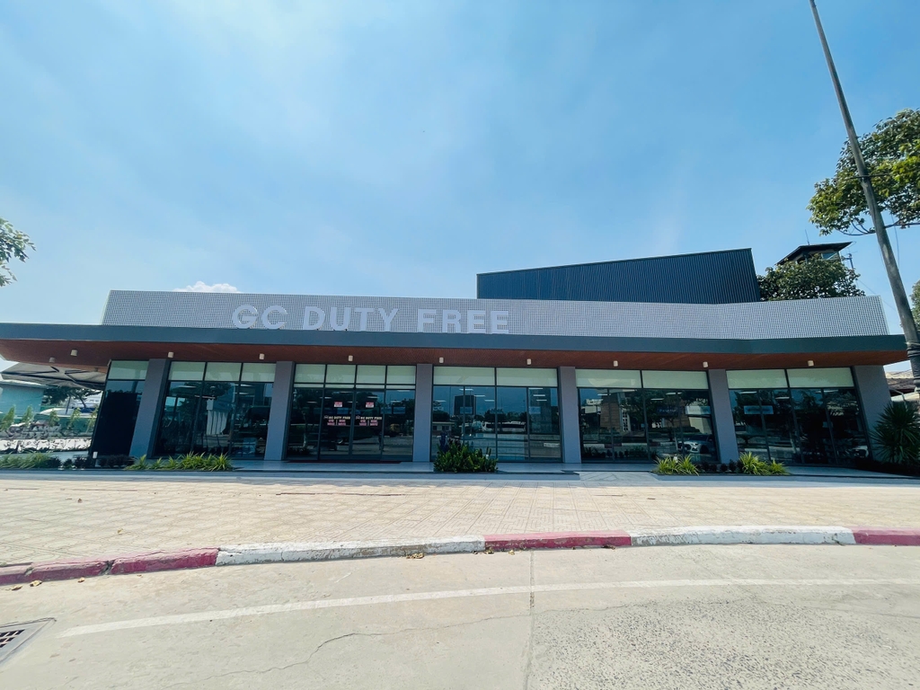 Báo Tây Ninh: Khai trương cửa hàng miễn thuế tại Khu kinh tế Cửa khẩu Mộc Bài