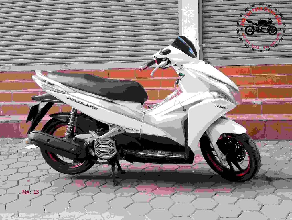 Honda AIrBLADE 2012 trắng Đỏ đi 11 000 km    Giá 185 triệu  0818937661   Xe Hơi Việt  Chợ Mua Bán Xe Ô Tô Xe Máy Xe Tải Xe Khách Online