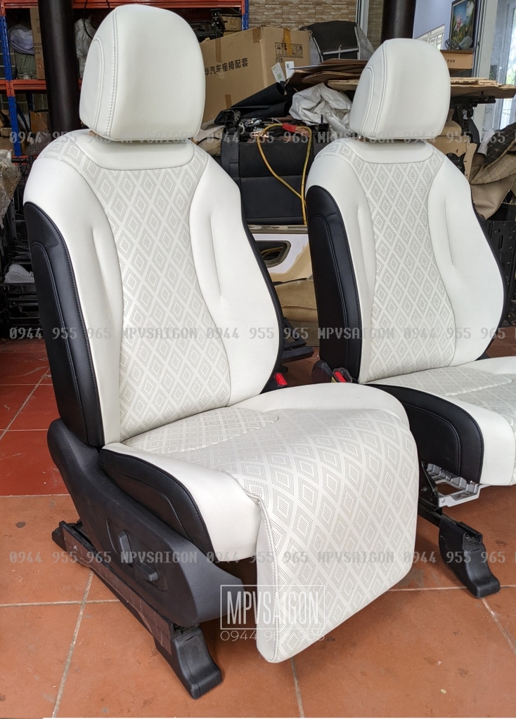 NÂNG CẤP GHẾ NGẢ THÀNH GIƯỜNG CHỈNH ĐIỆN MATXA GHẾ LIMOUSINE CAO CẤP DÀNH RIÊNG CHO KIA CARNIVAL