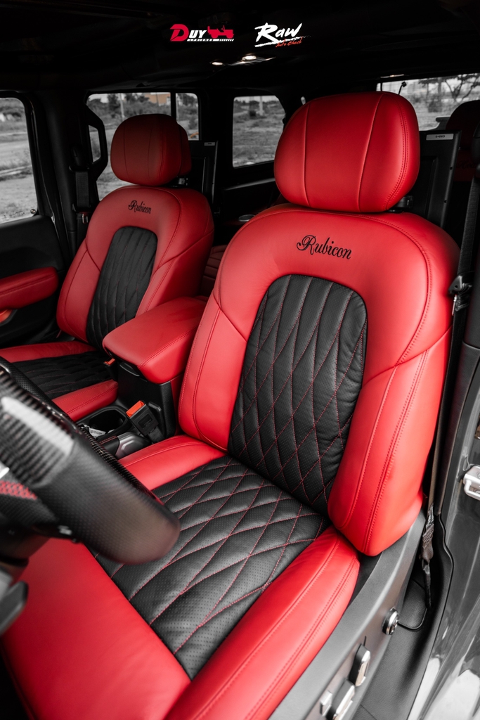  BỌC DA BÒ NHẬP Ý- ĐỔI MÀU TOÀN BỘ XE JEEP SANG TRỌNG MÀ CÁ TÍNH