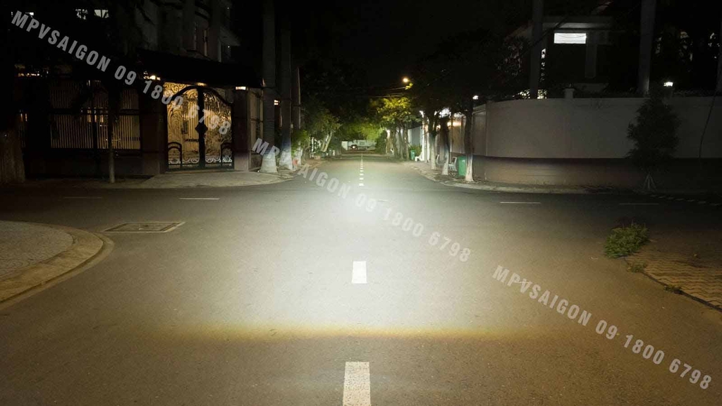 BI LED X-LIGHT V20 2023 NHIỆT MÀU 5000K