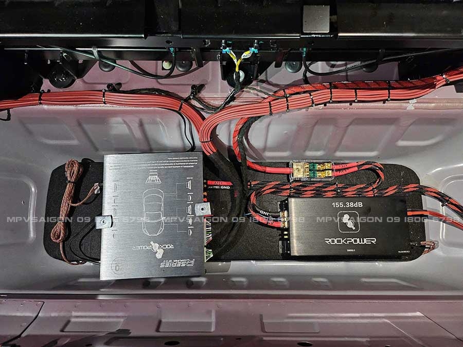 Nâng cấp âm thanh cho Vinfast VF9 với hệ thống Quartorigo nhập khẩu Ý