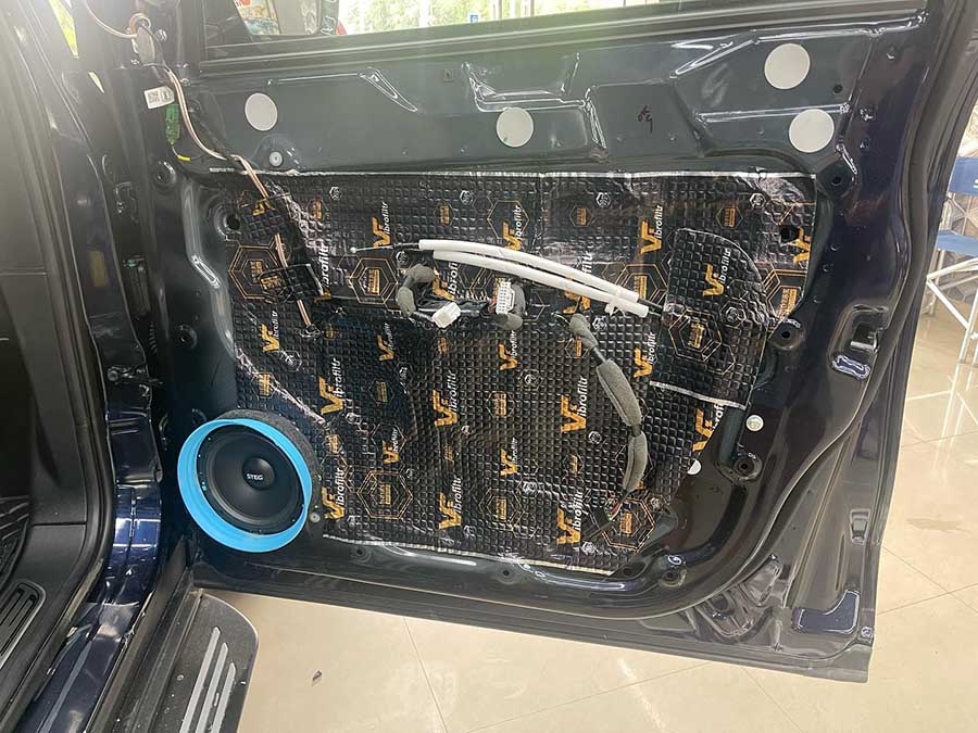 Cách âm xe hơi bằng vật liệu VIBROFILTR