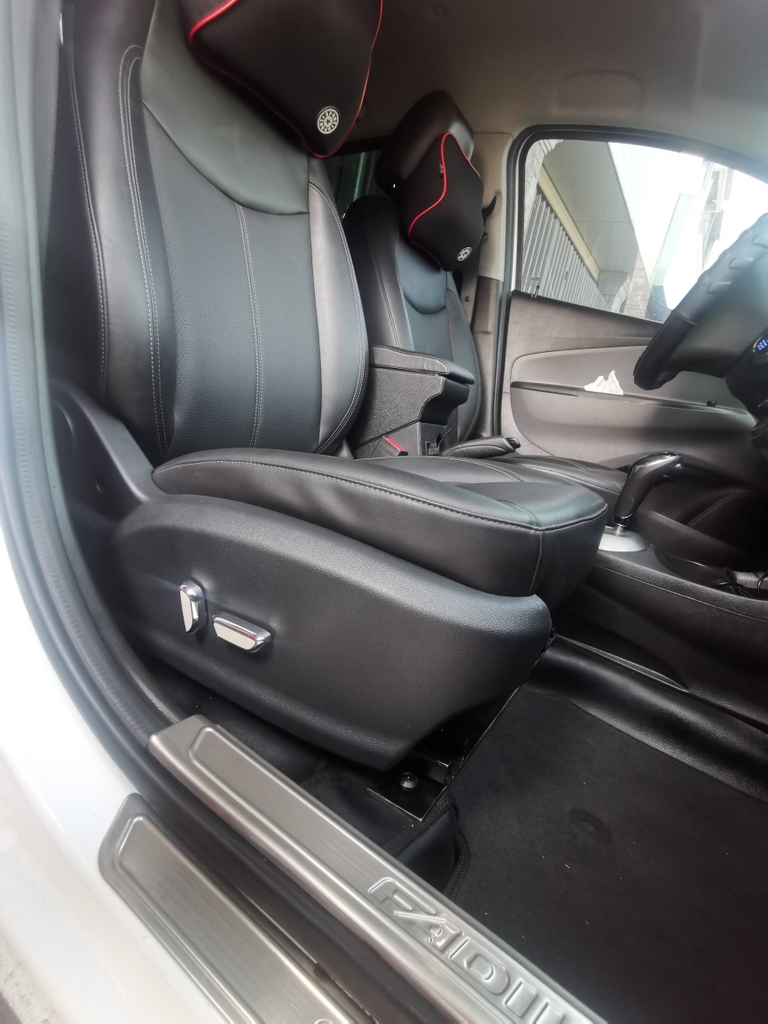 Nâng cấp ghế - độ ghế chỉnh điện Vinfast FADIL