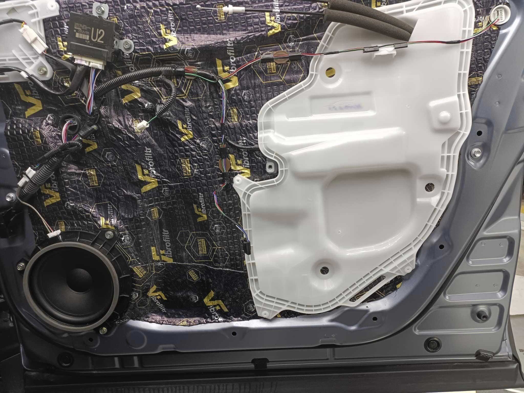 Cách âm xe hơi bằng vật liệu VIBROFILTR