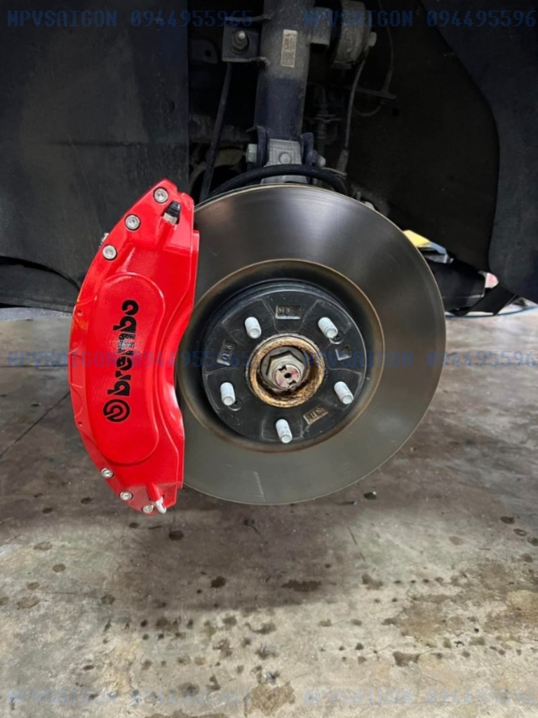 Ốp phanh Brembo cho Kia Carnival 2024 2025