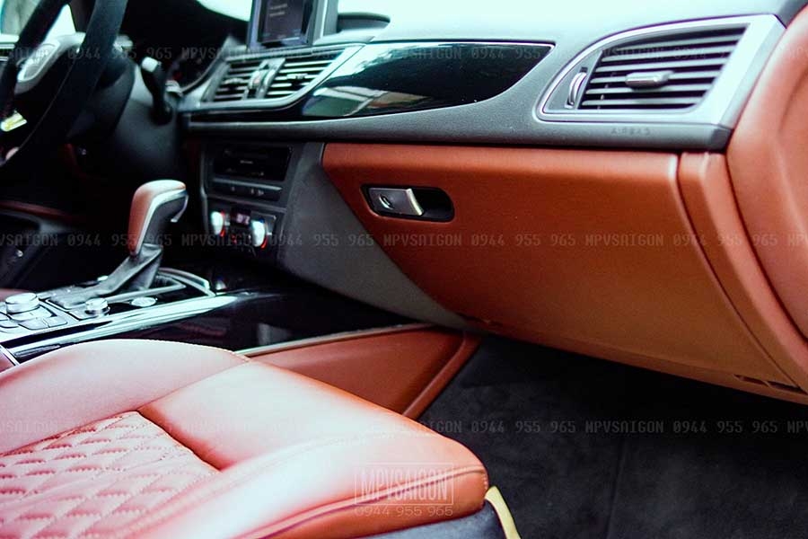 AUDI A6 BỌC DA NÂNG CẤP GHẾ THỂ THAO AUDI RS