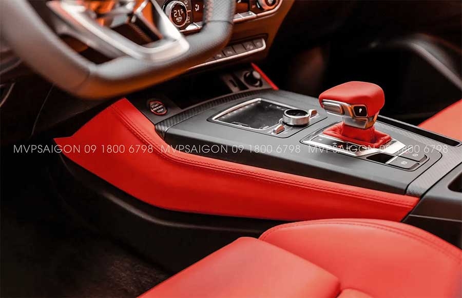 AUDI Q5 bọc da đổi màu nội thất đỏ phối đen