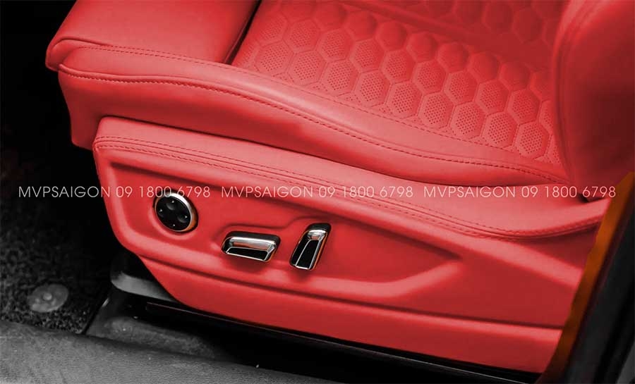 AUDI Q5 bọc da đổi màu nội thất đỏ phối đen