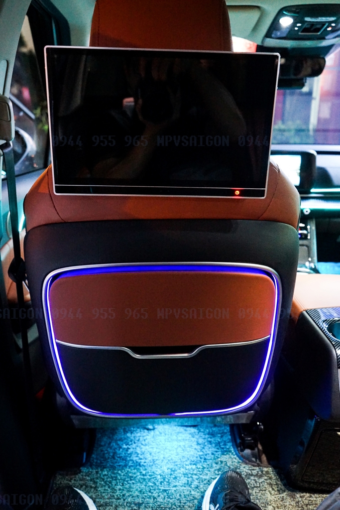 Bàn làm việc - bàn ăn xếp gọn lưng ghế cho Kia Carnival