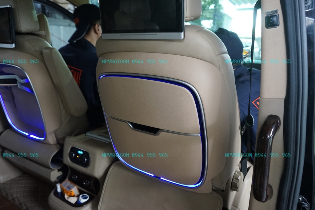 Bàn ăn bàn làm việc xếp gọn lưng ghế xe Ford Tourneo