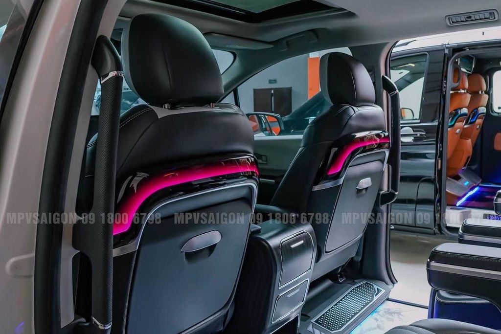 BÀN XẾP LƯNG GHẾ LED CHẠY HIỆN ĐẠI