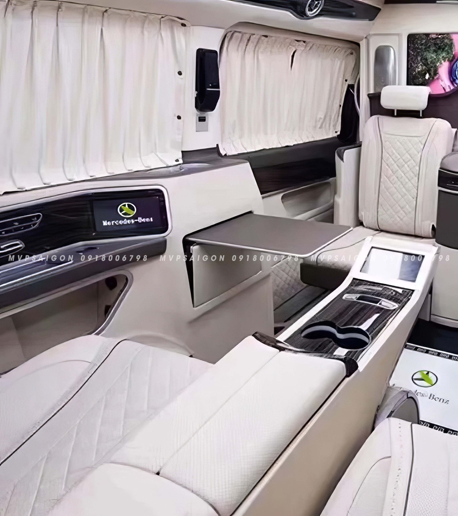 Bàn xếp vách tự động gập mở dành cho xe limousine