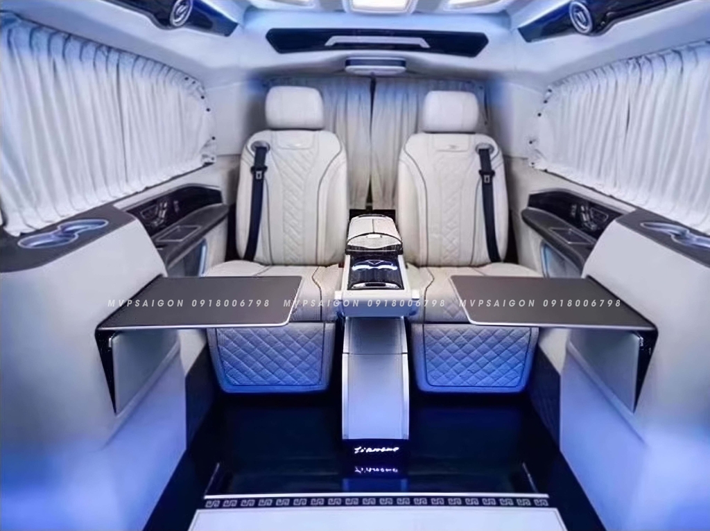 Bàn xếp vách tự động gập mở dành cho xe limousine