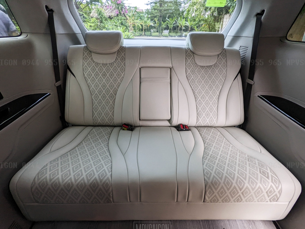 Nâng cấp Limousine Kia Carnival 2024 2025 bản thương gia: báo giá mới nhất